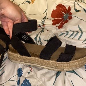 Strap platform sandals